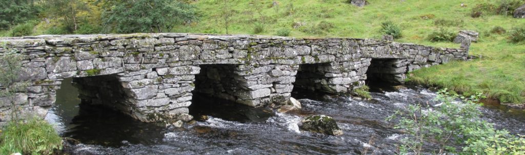 Verstehen wo man steht und sich auf seinen ganz eigenen Weg begeben. Dabei wollen wir sie unterstützen. Finden sie hier alles über das Coaching und die Familienberatung bei Guide and Lead.