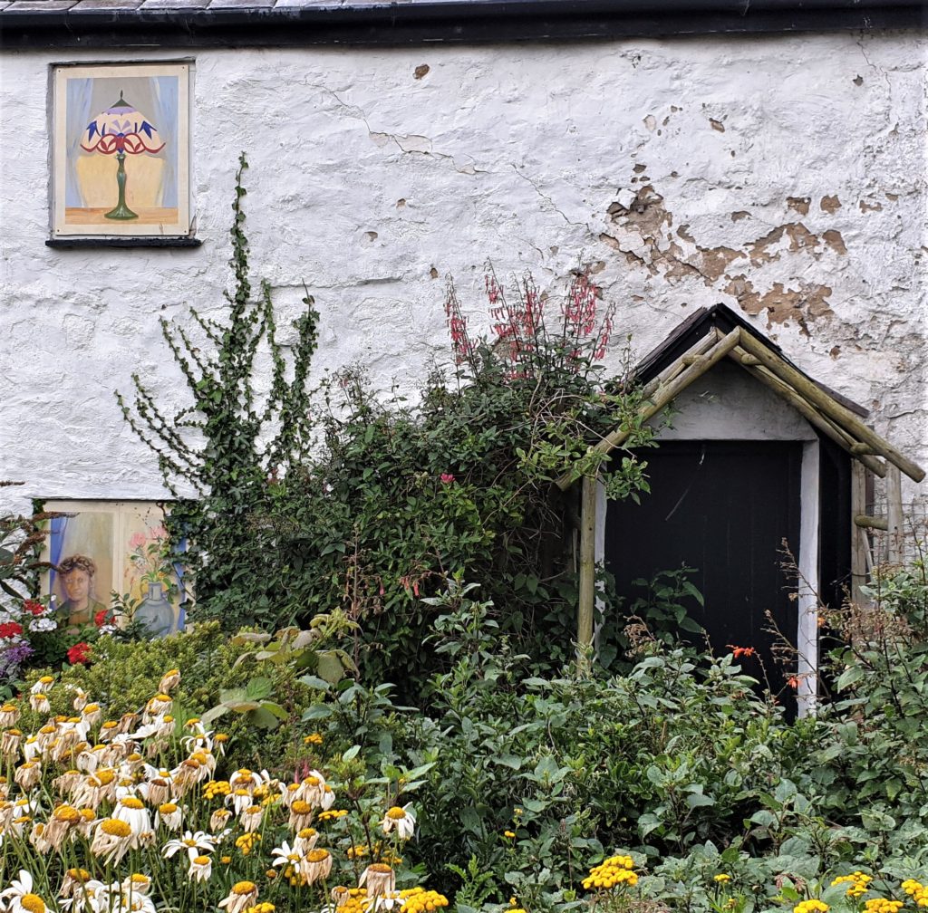 Contact us Kontakt Guide and Lead